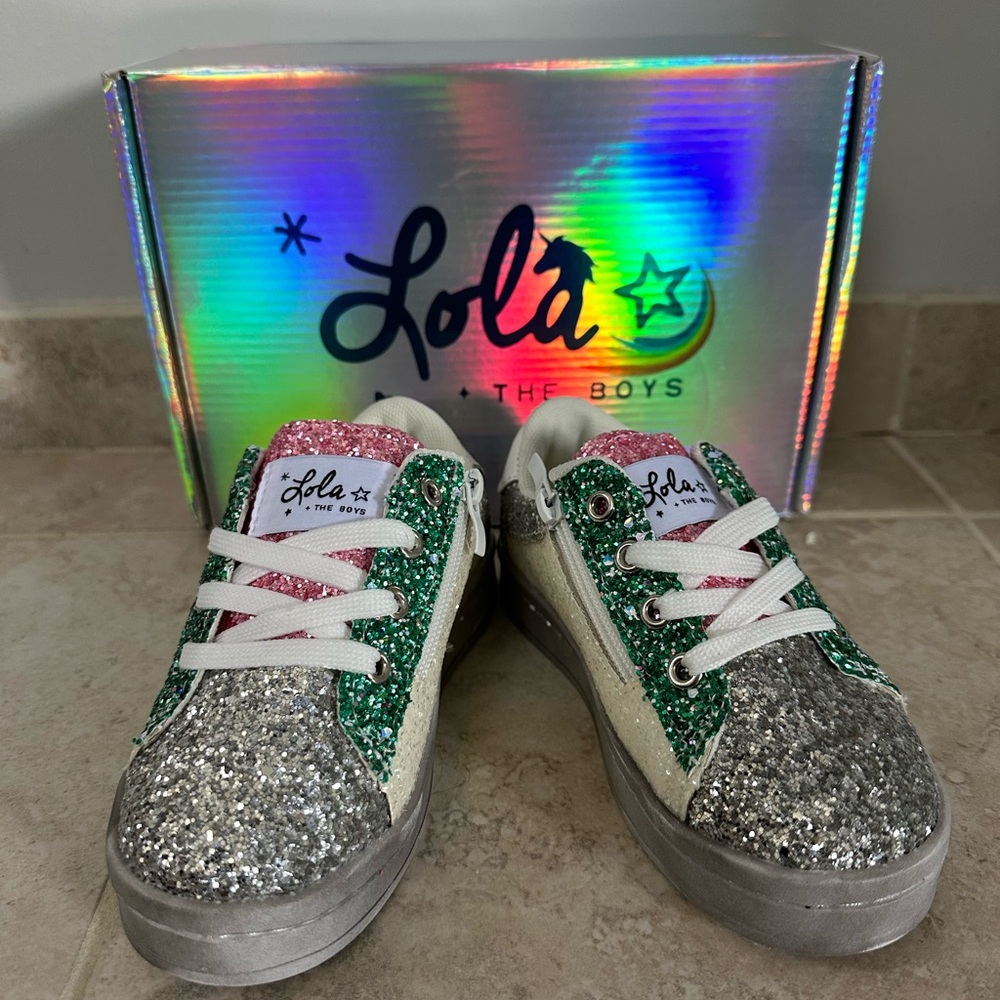 NEW (NEVER WORN) Lola + the boys STAR GIRL GLITTER SNEAKERS
